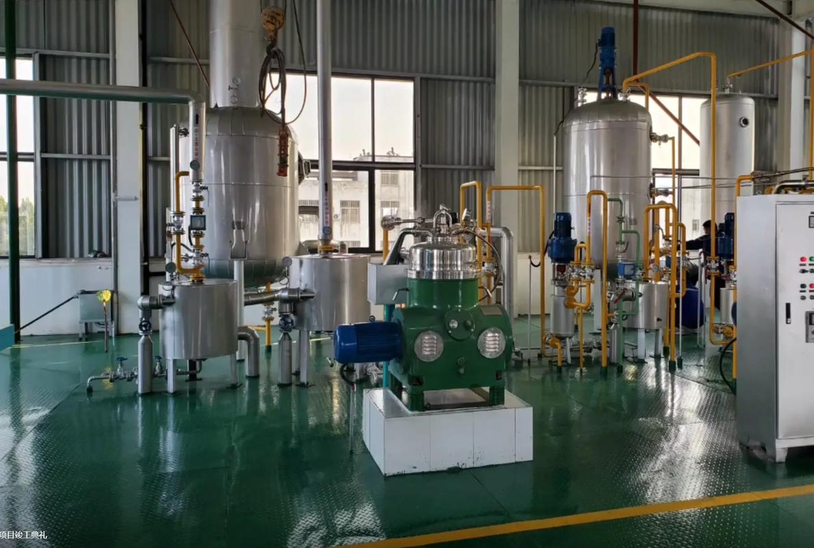 废轮胎炼油设备多少钱一套 投资一个正规废轮胎炼油厂需要多少钱 废轮胎炼油设备多少钱一套 投资一个正规废轮胎炼油厂需要多少钱